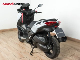 YAMAHA X-MAX 300 TECH MAX