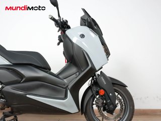 YAMAHA X-MAX 300 TECH MAX