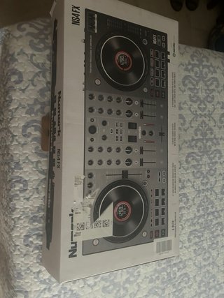 Numark NS4FX - Controlador DJ 4 canales