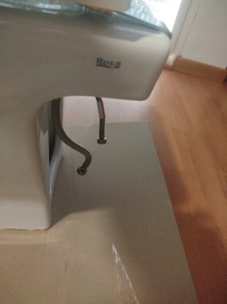 Lavabo y bidet completos con grifos