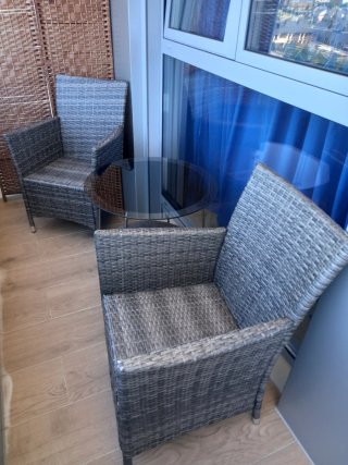 Sillones y mesa jardin y terraza