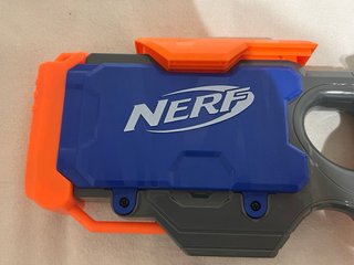 Pistola Nerf Elite Hyperfire