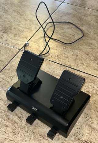 Volante HORI Apex PS5/PS4/PC + Pedales + Caja