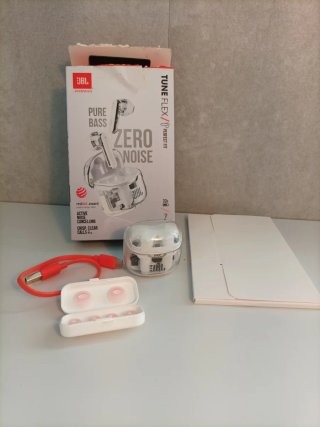Caja de carga JBL Tune Flex Ghost - White Ghost