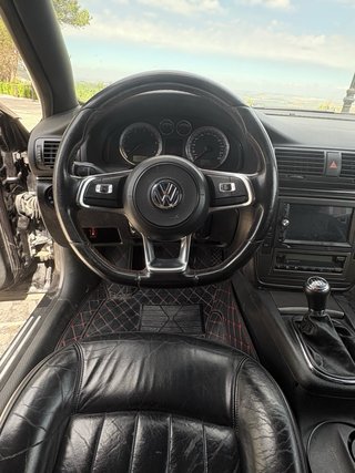 VW Passat W8 4.0 MANUAL