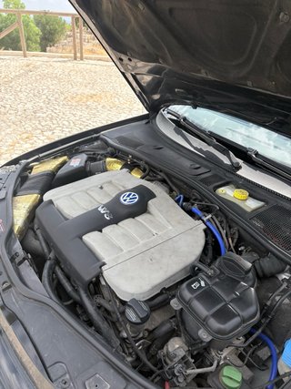 VW Passat W8 4.0 MANUAL