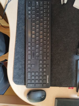 Tecladoy ratón Inalámbrico Microsoft Negro
