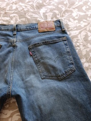 Pantalón Levis 513 W33 L32 Vaquero Clásico