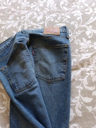 Pantalón Levis 513 W33 L32 Vaquero Clásico