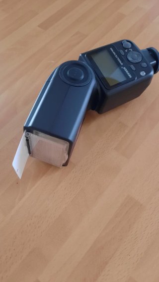 Neewer Speedlite NW760-N