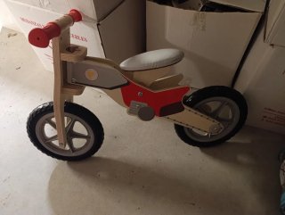 Bicicleta de madera para niños