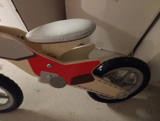 Bicicleta de madera para niños