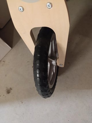 Bicicleta de madera para niños
