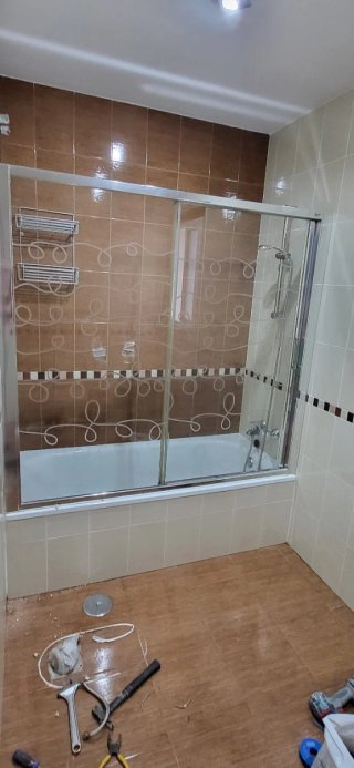 Mampara de ducha cristal y metal