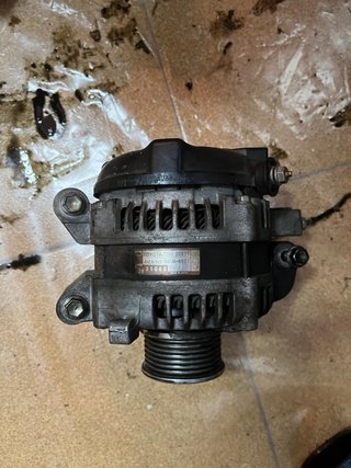Alternador Toyota Denso 12V 31060