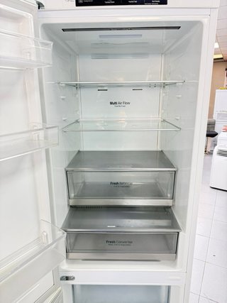 Nevera LG NoFrost 1.85m x 60cm A+++