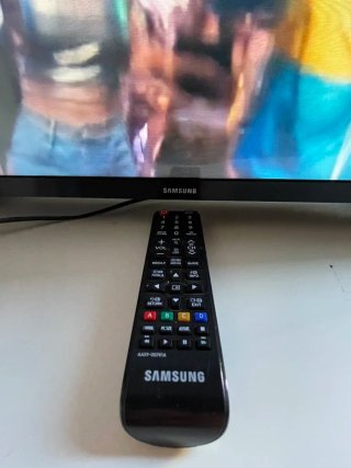 TV Samsung 32 + Google Chromecast