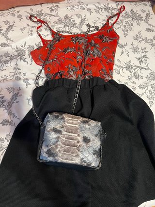 Conjunto Top, Falda y Bolso
