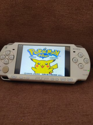 PSP 2000 Blanca Pokémon Rojo Fuego