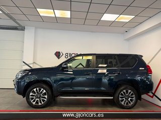Toyota Land Cruiser 2.8 D-4D VXL AUTO (2023)