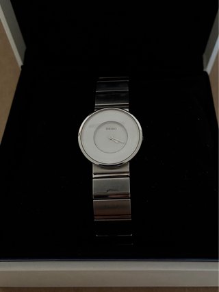 Reloj Seiko Unisex 1N00-0NR0 Minimalista