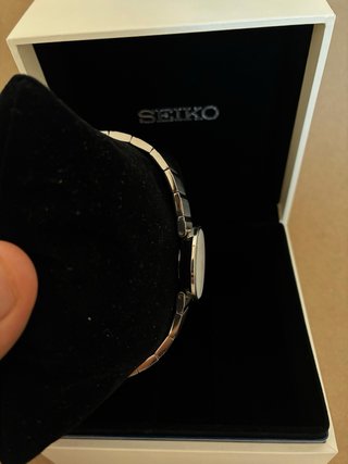 Reloj Seiko Unisex 1N00-0NR0 Minimalista