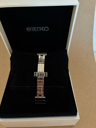 Reloj Seiko Unisex 1N00-0NR0 Minimalista