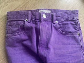 Pantalones vaqueros Zara morados talla 36
