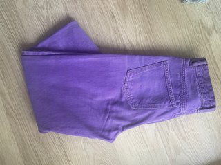 Pantalones vaqueros Zara morados talla 36