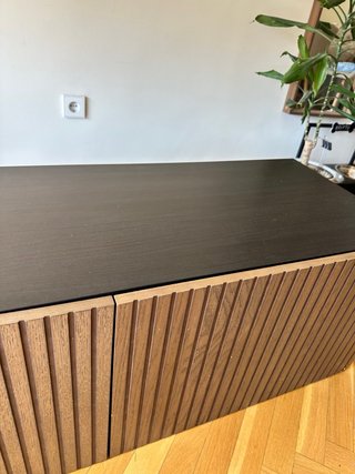 Besta estantería Ikea puertas madera cristal