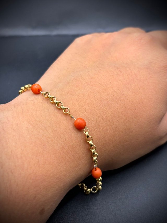 PULSERA DE ORO CON CORAL 18K 4,42GR 17CM