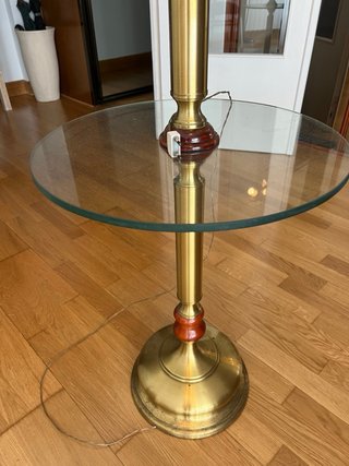 Lámpara de pie vintage dorada