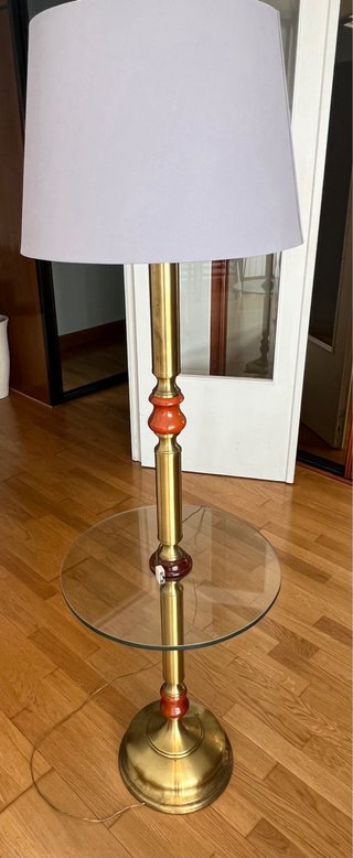 Lámpara de pie vintage dorada