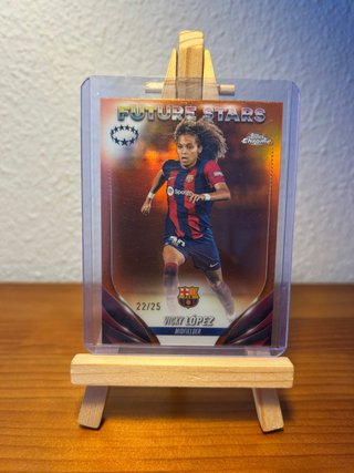 Vicky López 22/25 Topps Chrome 23/24