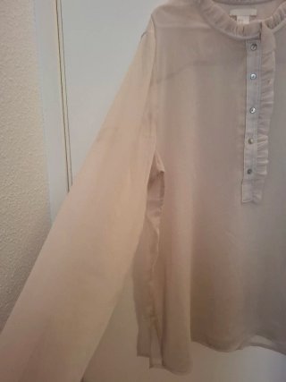 Blusa H&M manga larga beige Talla M