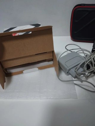Nintendo 3DS XL Gris + Pokémon Luna