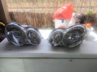 Faro Mercedes