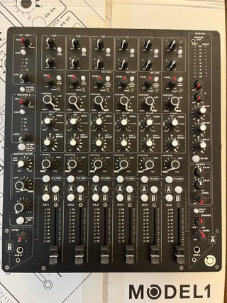 Allen&Heath MODEL1 Mixer Analogico 6 Canali