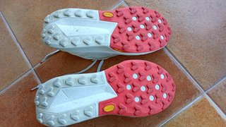 Zapatillas Nike Zegama 2 Trail Running Marfil