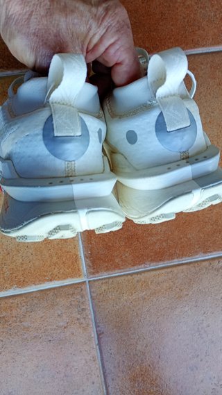 Zapatillas Nike Zegama 2 Trail Running Marfil