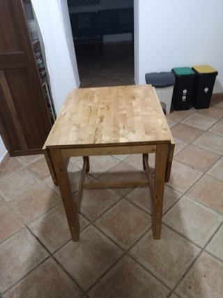 Mesa de cocina de madera