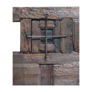 Puerta Pino Siglo XVII con Ventanucos