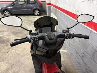 Zontes M125 Maxi Scooter Automática