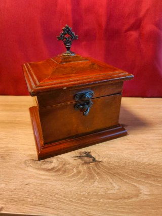 Antiguo Reloj Sobremesa Vintage Madera Basculante