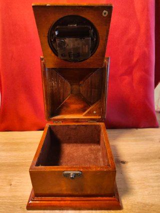 Antiguo Reloj Sobremesa Vintage Madera Basculante