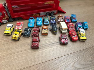 Camión Cars y mini coches de metal