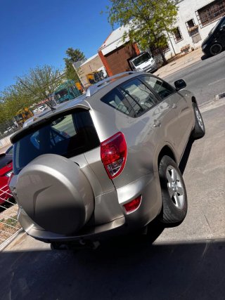 Toyota RAV4 2006