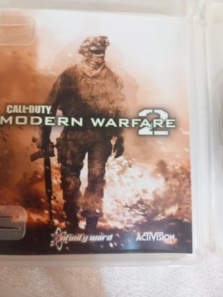 Call of Duty Ghosts y MW2 PS3
