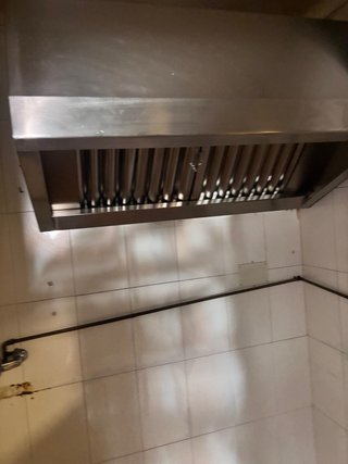 Campana extractora con motor