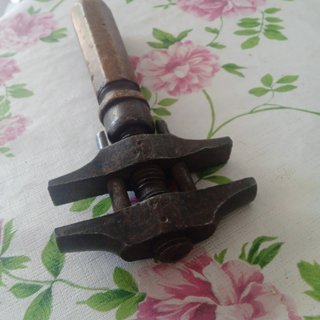 Llave inglesa antigua años 50